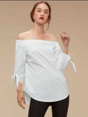 NWOT Aritzia Babaton Malik Off-Shoulder Blouse